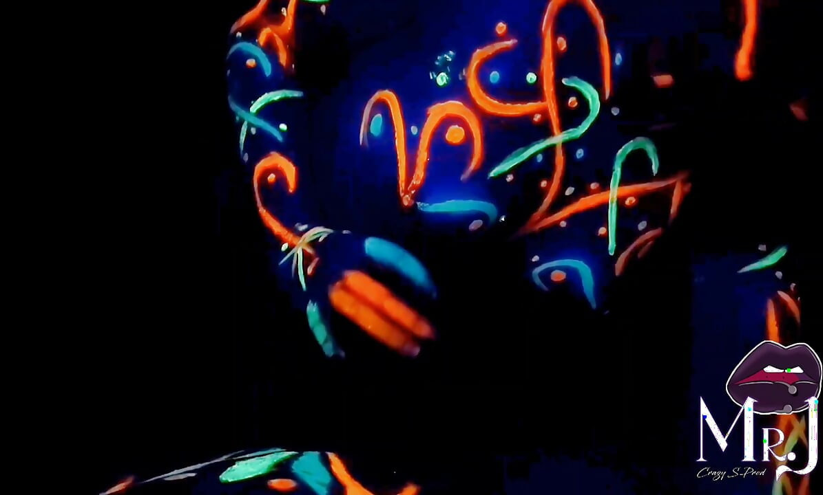 Sexo e pintura uv com Nyx &dmona