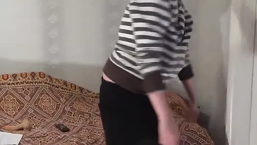 Broken toilet desperation and huge piss