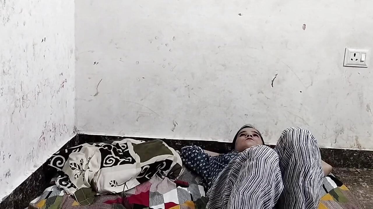 脱光的继妹裸体