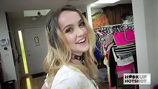 Nikole Nash Rims Ass Deep Before Savage Anal Pounding!