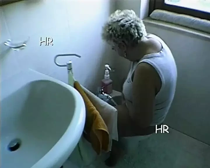 Video porno amateur encontrado en el sótano # 9 - historias de italiano