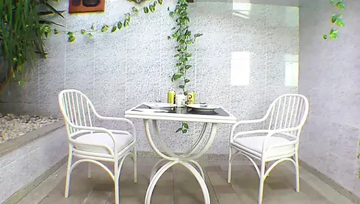 Lezbiyen beyaz bacaklı fetiş ve leggins'e işiyor