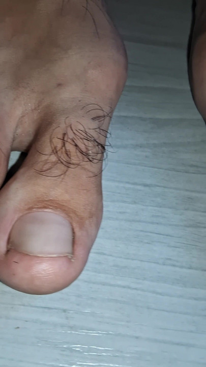 I'd like to fuck you with my feet