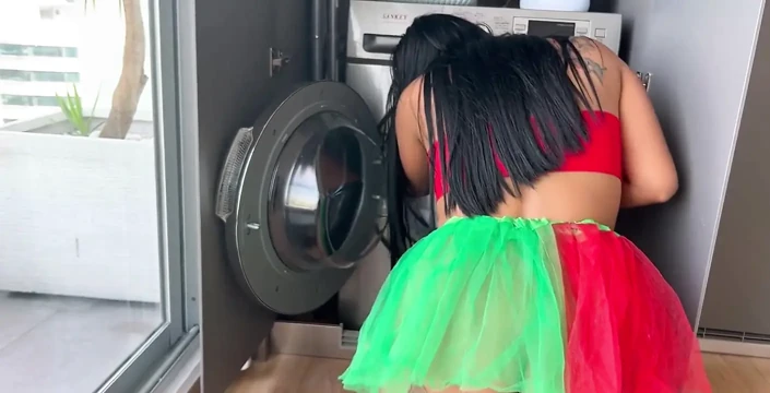 A different Christmas at home i got still in the washing machine and my papi went to the rescue