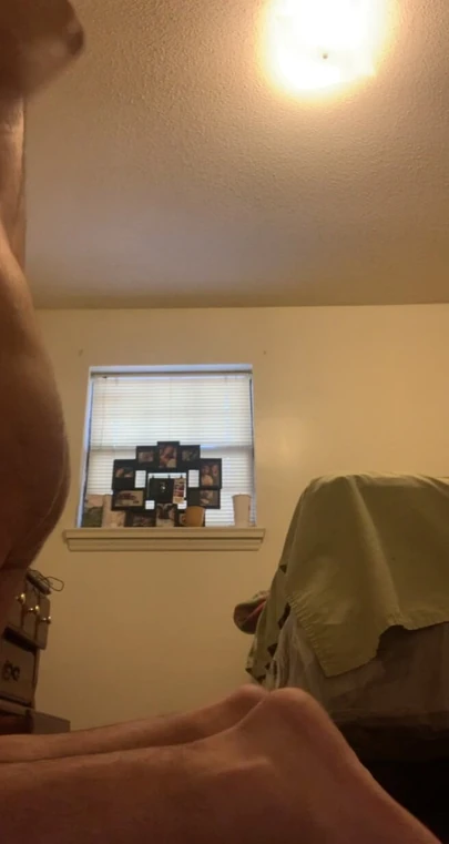 Self fisting wrecked cunt