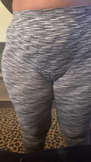 Granny likes the attention bbw cameltoe phat booty