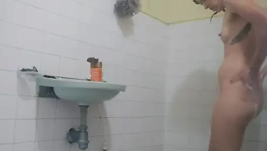 Banyoda yağ masajı