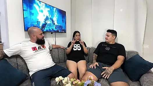 Tüm hayranlarımı sevdikleriyle memnun etmek istiyorum, bu yüzden zengin bir üçlü seks yapıyorum - porn en espalfol