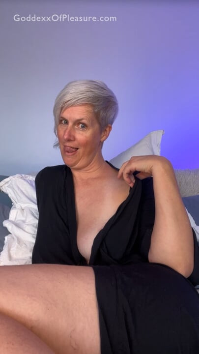 HOT PREVIEW: Best Friend's Mom Seduces Me - Hot MILF Fucking Machine POV