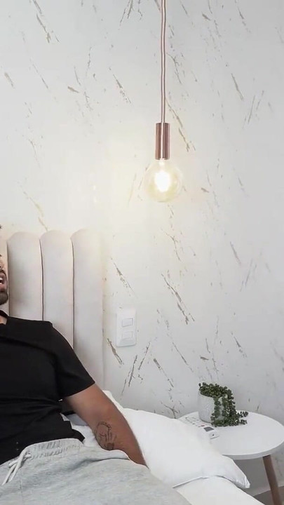 मेरी शादी से एक दिन पहले मैं अपनी प्रेमिका की सबसे अच्छी दोस्त को चोदता हूं ... हम निराशा । क्लिप 1