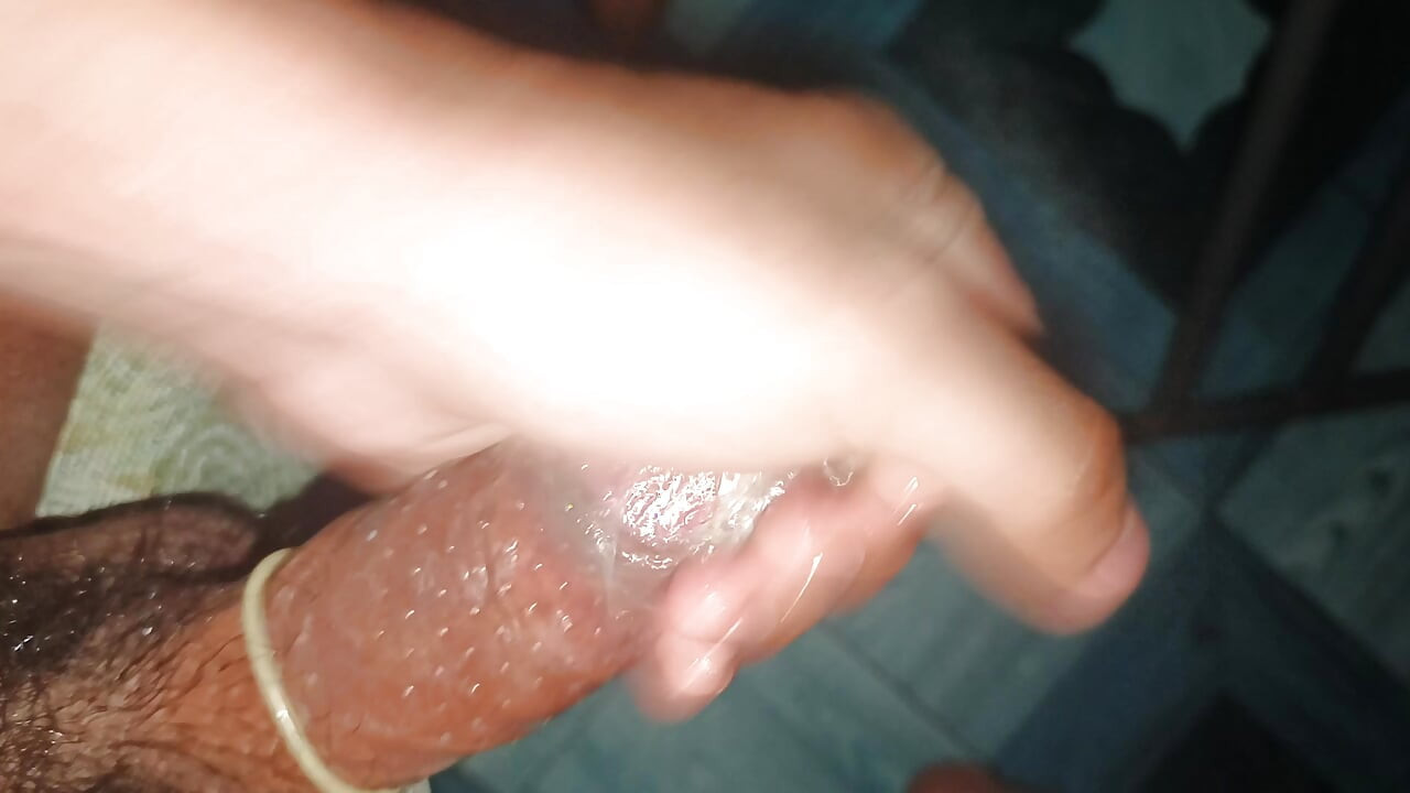 以健康的方式探索自我亲密关系