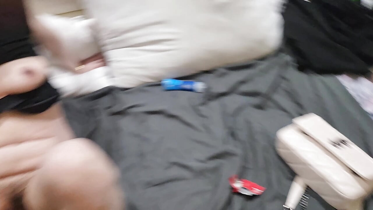 Bà già châu Á belly & cuckold bwc