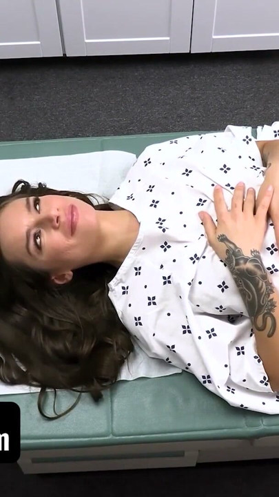 Perv Doctor - Beautiful Babe April Olsen Spreads Her Legs And Gets Banged In The Doctor's Office | Clip 1