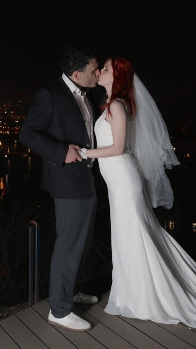 A Naughty Redheaded bride filmed a Homemade Porn video with her Husband right after the Wedding