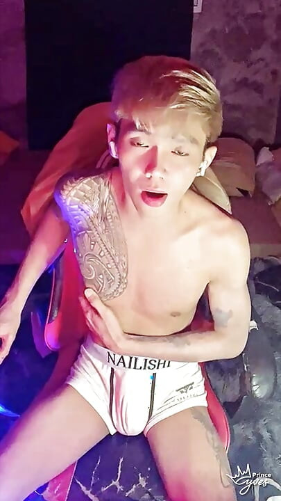 Asian Twink Webcam Show Excerpt