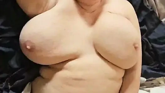 Bbw wand and dildo, solo masturbation