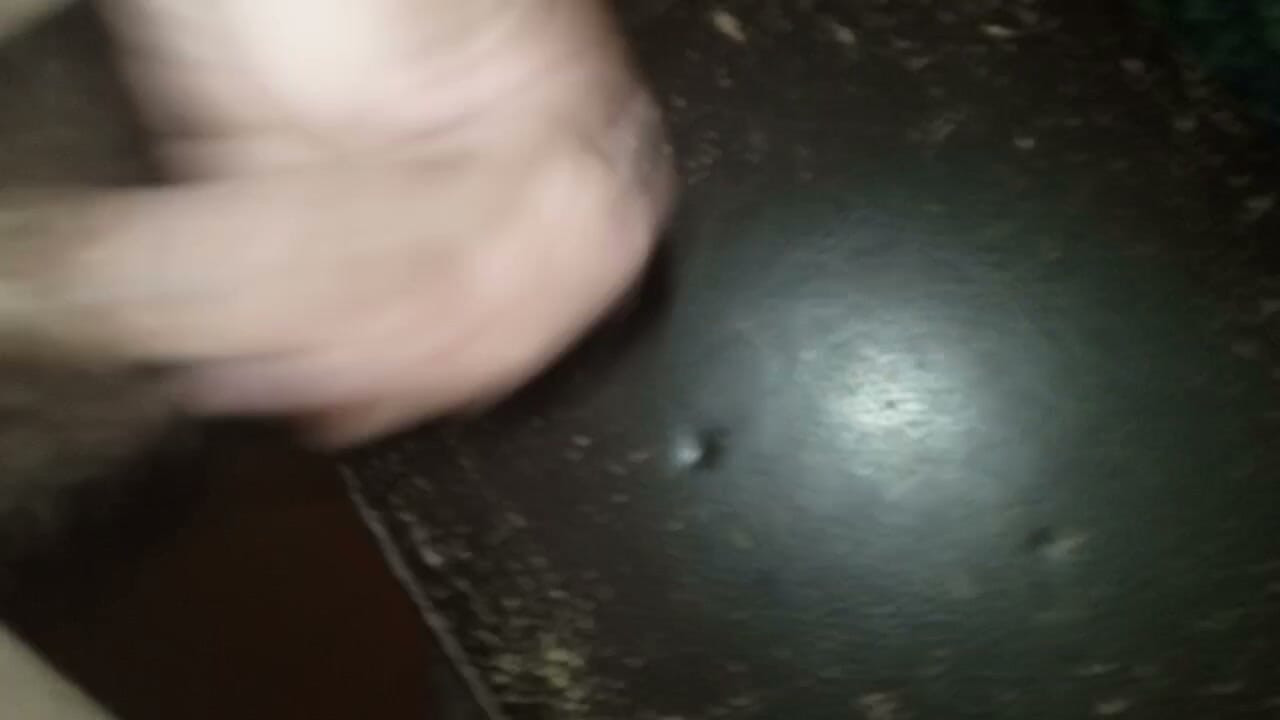 I jerk off my cock and cum