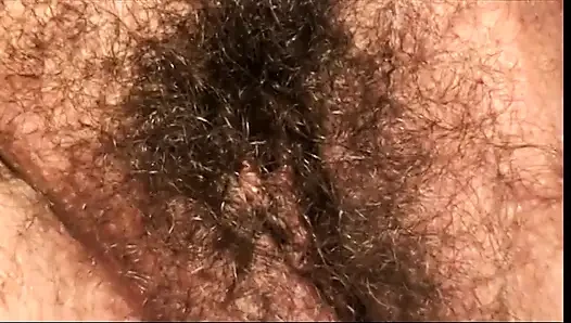 Curvy MILF with a hairy cave opens her legs wide for a big dong