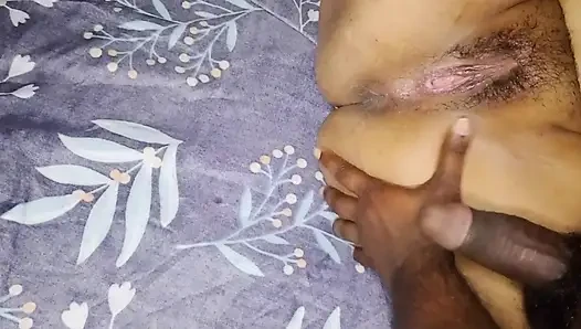 Hintli köylü mallu yenge kocasıyla sikişiyor