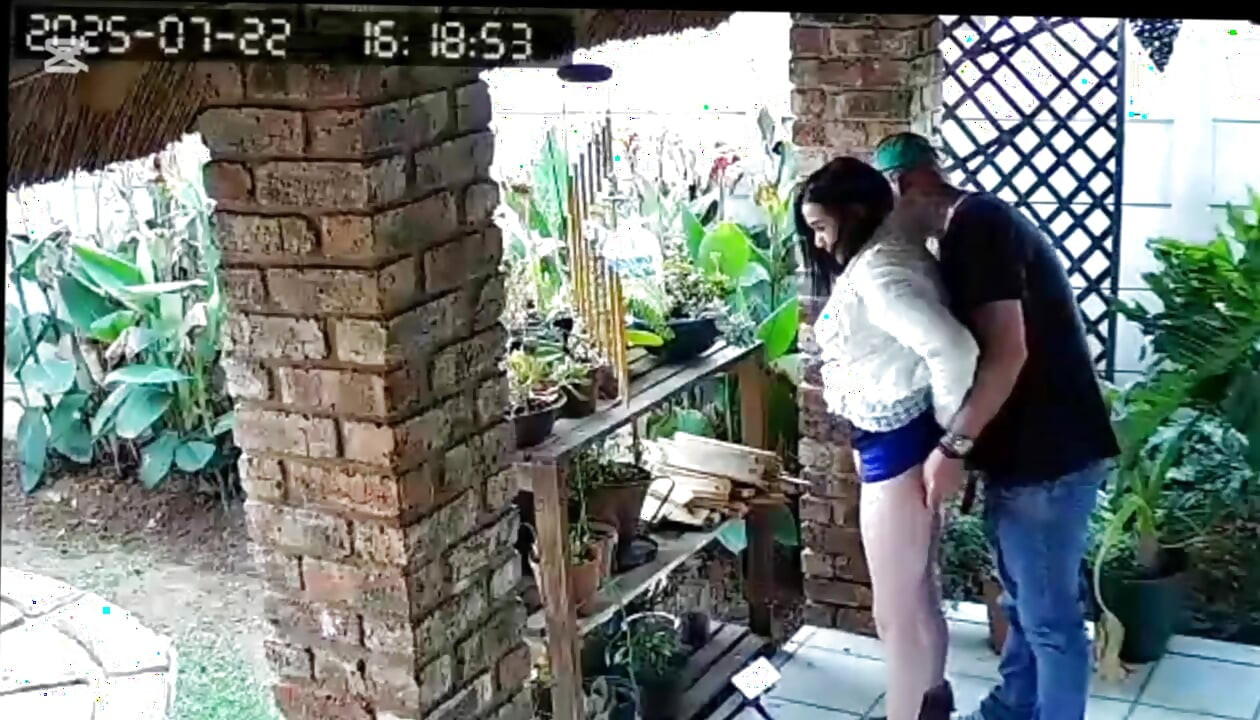 Ông chủ cuckold muốn tôi đụ cô vợ đĩ của anh ấy, anh ấy sục cu