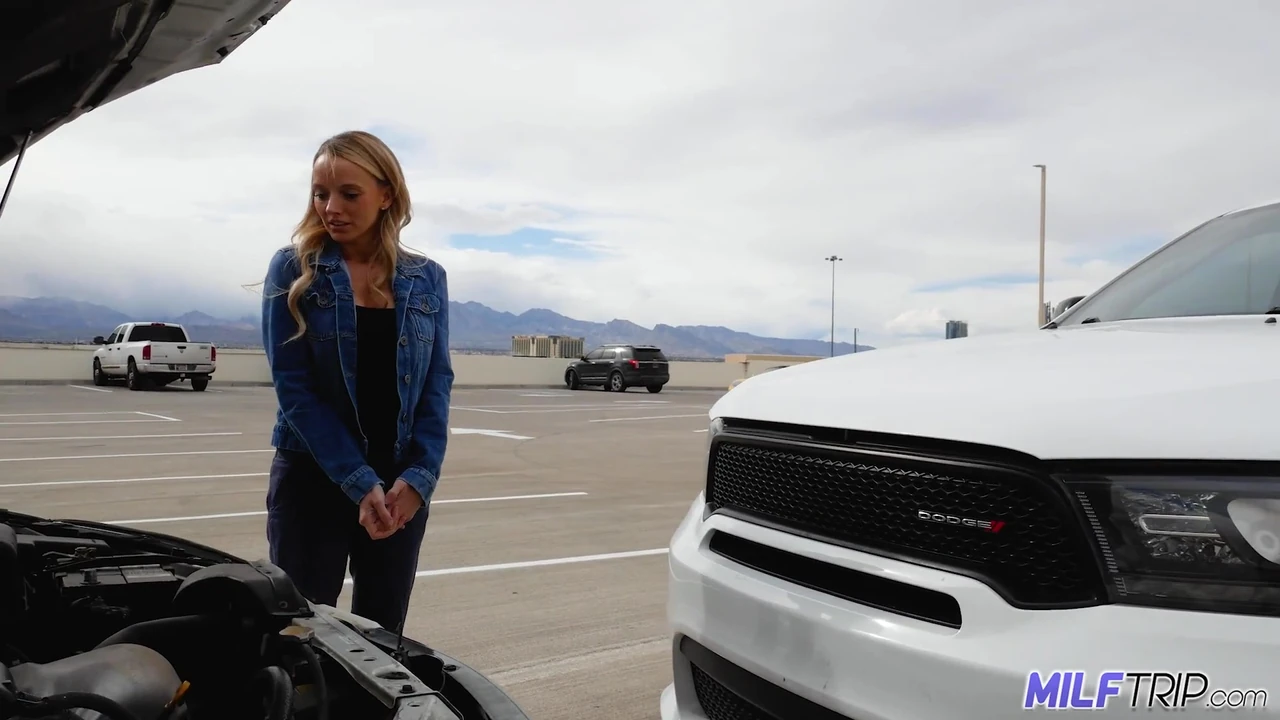 MilfTrip Natural Tit MILF Pristine Edge Shows Apprectiation With Sex