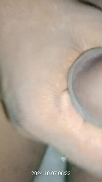 Spektakularan trenutak iz "💦Masturbacijskog seksa u kupaonici"