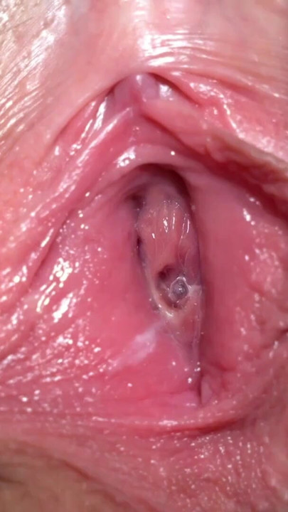 Zinka Rezinka loses her virginity to a big cock | Clip 1