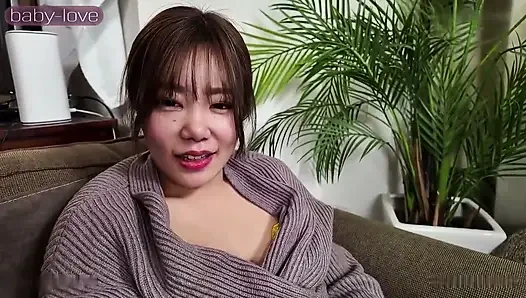 Cewek cantik hawaii dengan kulit kecokelatan ini mencoba pertama kalinya, tubuh berciuman berjemur gemetar saat kontolnya sampai crot di dalam