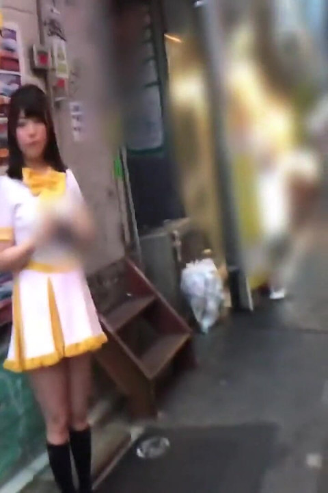 [Underground Idol Private Filming] Sending Tons of Dms to a Cute, Baby-faced, Timid Beauty to Get