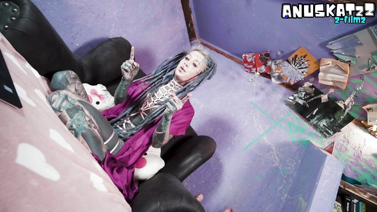 Helermet Alt Jente Blir Anal Gal På Cam Live Leketøy Rumpe Jævla