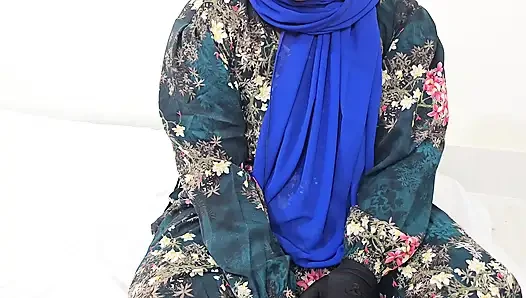 Aku membayar angsuran dengan meniduri wanita cicilan.