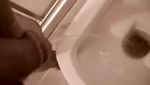 beni pissing