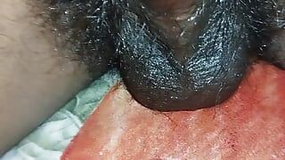 Aziatische jongen vuile miamela masterbate haar grote zwarte pik, grote zwarte lul masterbating en spelen met sperma