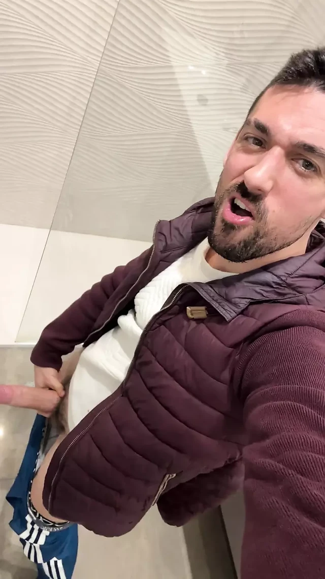 hot daddy wanking off super hot solo vid cum fountain explosion