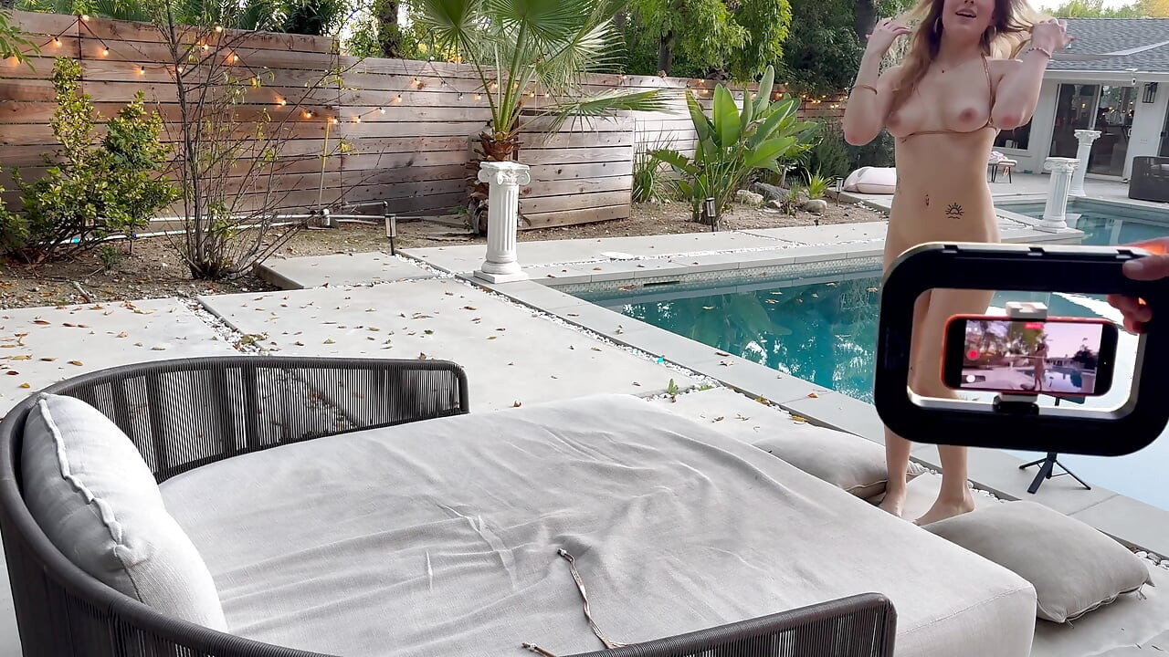 BTS 1 - נקודת מבט עם הבחורה הקטנה פיונה פיצ'ס