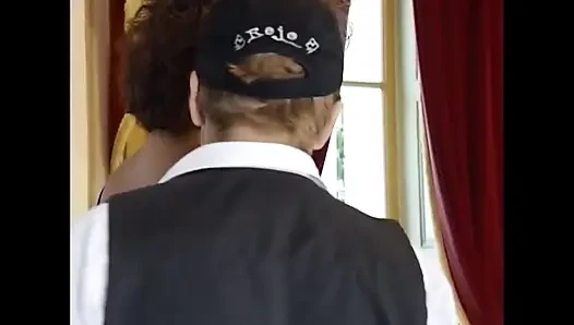 Фистинг и трах ступнями в ретро видео