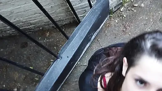 Anal seksten sonra güzel yüzünün her yerine sperm! Yakın çekim döl yutma