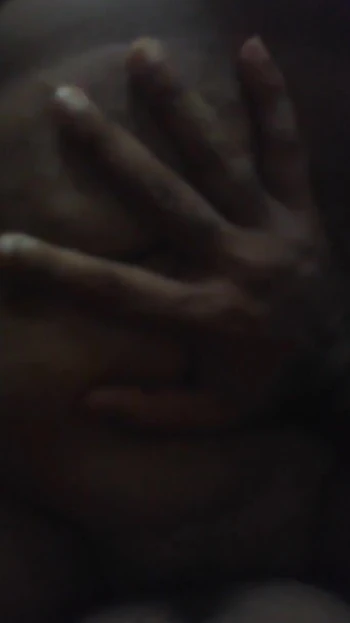 Jaw-dropping moment from "Bengal's Bhabi ko afternoon se kudai inside she pani dal diya"