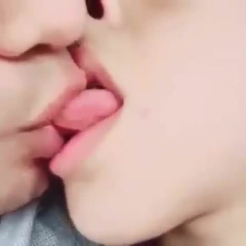 kiss