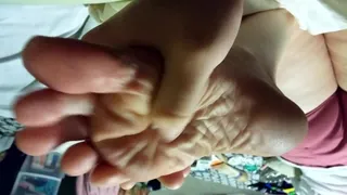 Rubbing wife's aunt's dirty feet pt.1