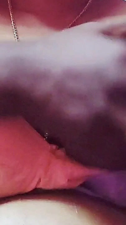 Desi Hot Bhabhi seks z Desi Boy w jej sypialni. | Klip 1