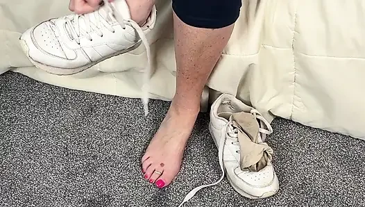 Mrs Mature Feet wishing the Scotland Team well 477
