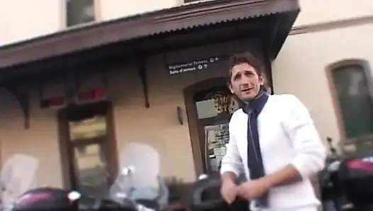 В задницу к жирам