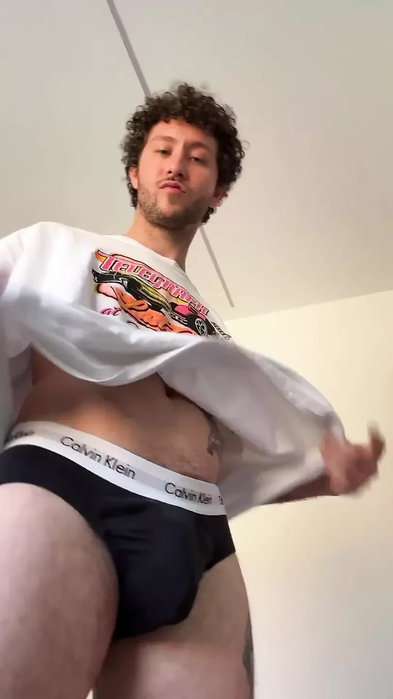 Harry_jen solo gej drka masturbator i svršava