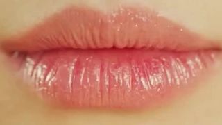 Sunmis sexy und weiche Schwanzlutschende Lippen