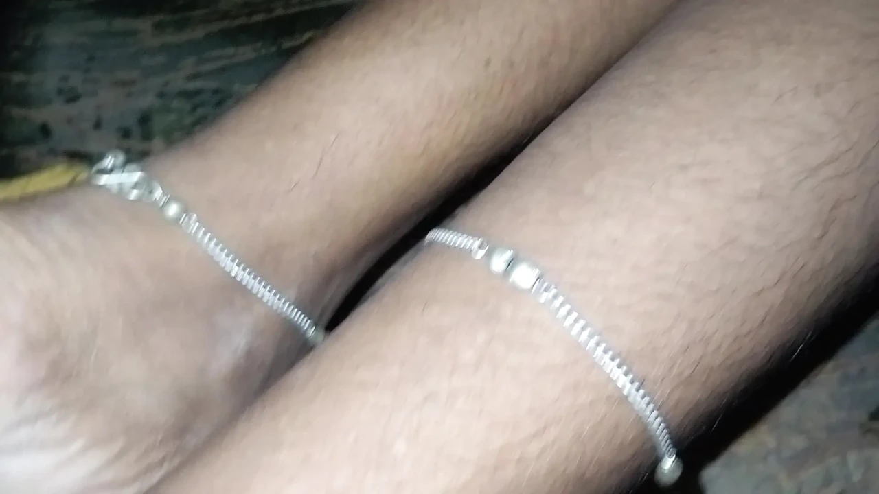 Desi Chudai Videos |  Desi girl ko chod kar pani kar pani kar diya