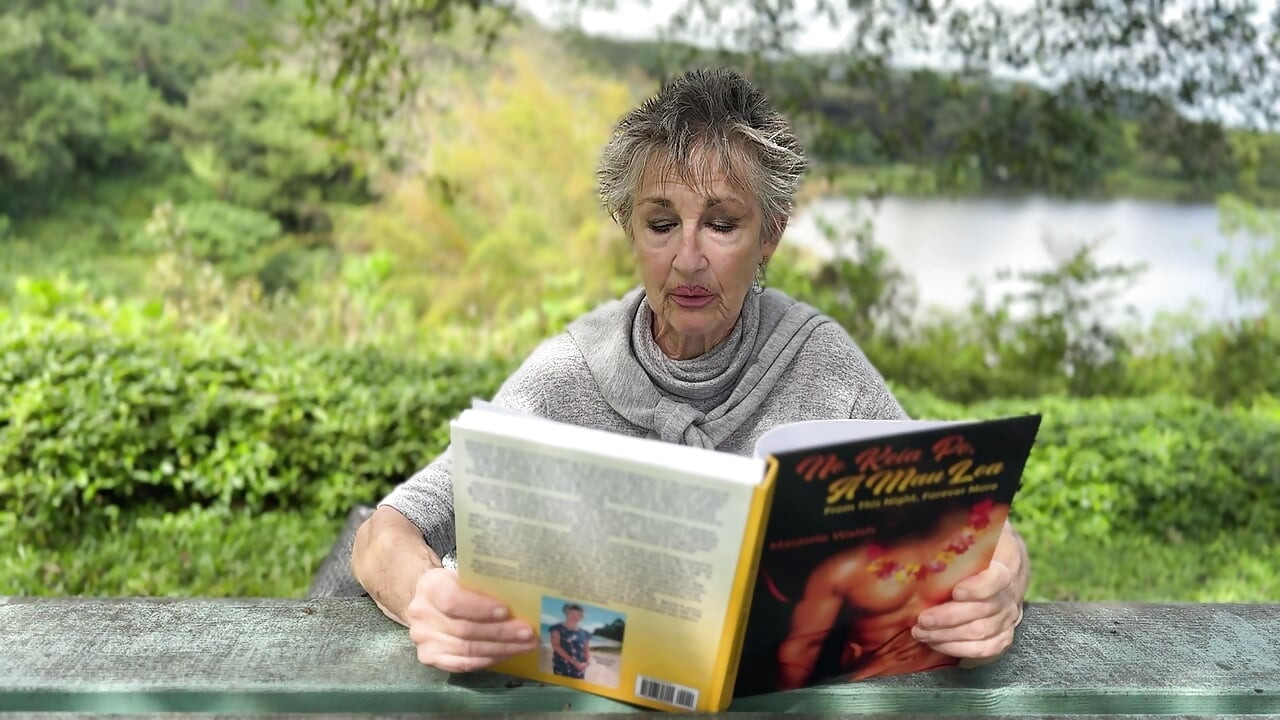 Aku lagi baca buku erotisku - "from this night, forever more"