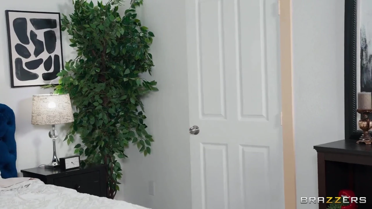 Brazzers - balon götlü ivy lebelle ve kendra sunderland ateşli üçlü grup seks yapıyor