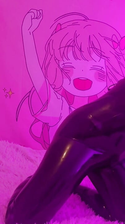 Latex Doll Fucks Her Mouth with a Huge Tentacule