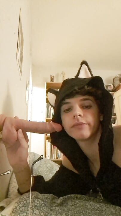 Ngeisep dildo karena bosan